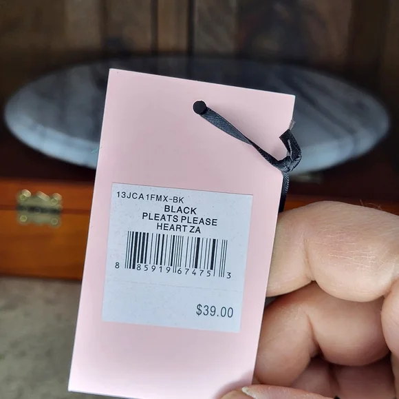 Juicy Couture Black Heart-Shaped Wristlet - Picture 8 of 14